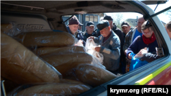 Оріхів, Запорізька обл. Рятувальники привезли безплатний жителям віддаленних районів міста. 2 травня 2023