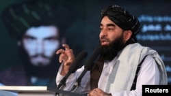 ذبیح‌الله مجاهد سخنگوی طالبان می‌گوید که امکانات کافی برای تخریب مواد کیمیاوی به دسترس‌شان نیست