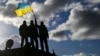 «Треба повертати себе в своє життя». Як підтримати жінок, що чекають на коханих із фронту