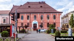 Єдиний Український ліцей імені Тараса Шевченка в Румунії. Місто Сигіт (Мармарош-Сигіт), що на кордоні з Україною