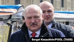 Олександр Лукашенко каже, що російська ракета «Орєшнік» нібито буде в Білорусі «з дня на день»