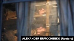 Мариупольдәге "Азовсталь" заводыннан украин хәрбиләрен эвакуациялиләр