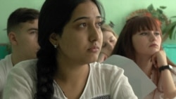 First Female Romany Student To Graduate From Moldovan High School Wants To Fight For Rights