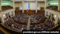 Документ продовжує дію закону про особливий порядок до 31 грудня 2019 року включно