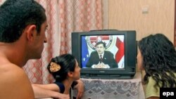 Их цель - создавать для населения именно тот облик жизни, который предлагается ведущими каналами