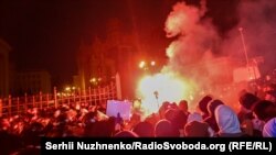 Сергій Кошман пояснив своє звільнення тим, що «ходити на протести на Банкову, працюючи на Банковій доволі дивно»