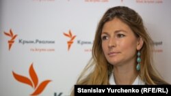 «Закликаємо міжнародну спільноту консолідувати зусилля для припинення порушення прав людини в Криму», – написала Еміне Джеппар у твіттері