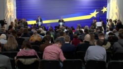 Медведчук виявився найбільш ефективний у переговорах з Путіним щодо звільнення заручників – Порошенко (відео)