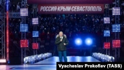 Володимир Путін на мітингу у Лужниках (архівне фото)