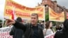 Дзамболат Тедеев вот уже два года не участвует в югоосетинской политике. Бывший тренер сборной России по вольной борьбе и экс-кандидат в президенты наделал на прошлых президентских выборах много шума
