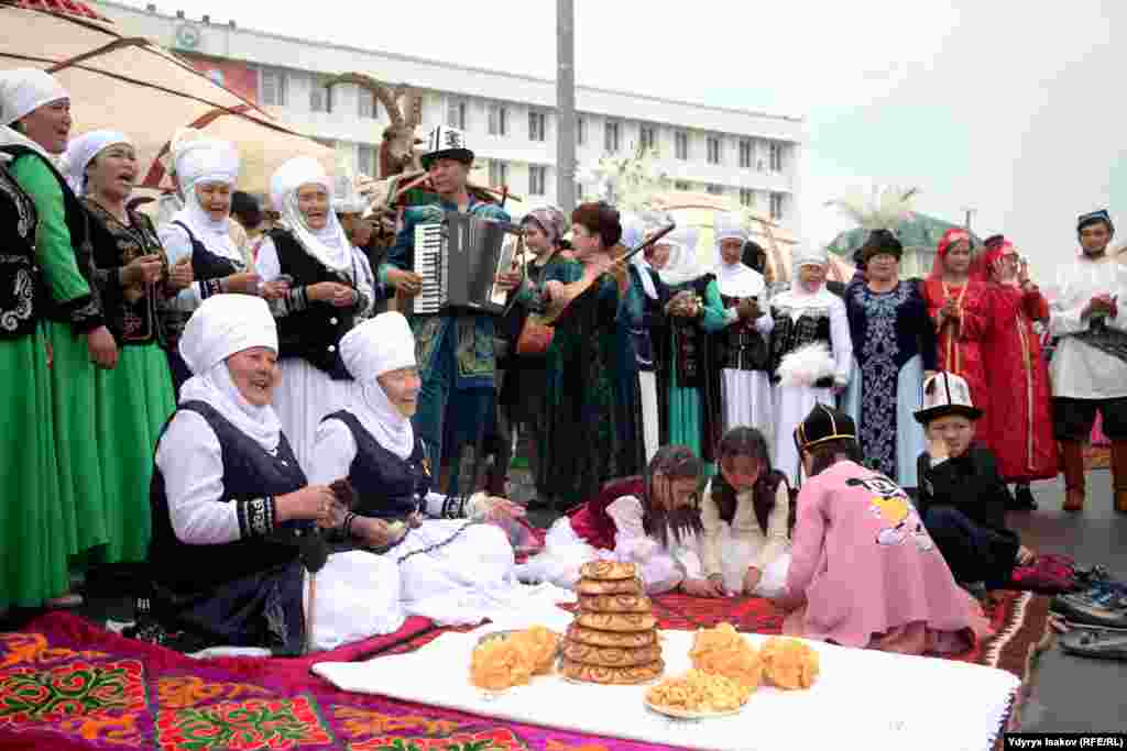 Ош шаары 2019-жыл үчүн «Түрк дүйнөсүнүн маданий борбору» деп жарыяланган.