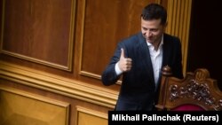 Закон про імпічмент, внесений у Верховну Раду Володимиром Зеленським, визначає засади притягнення президента України до відповідальності шляхом усунення з посади