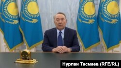 Нурсултан Назарбаєв (на фото) у 2019 році пішов із посади президента, проте зберіг за собою посаду голови Ради безпеки. У розпал протестів у Казахстані нинішній президент Токаєв оголосив, що особисто очолив Раду безпеки