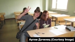 Artyom Dochinets (left)