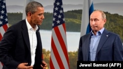 Президент США Барак Обама і очільник Росії Володимир Путін під час двосторонньої зустрічі на полях саміту G8 у Північній Ірландії. Велика Британія, 17 червня 2013 року