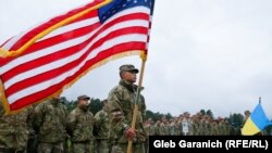 Українські та американські військові на відкритті міжнародних військових навчань Rapid Trident-2021