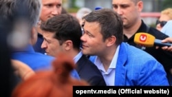 Президент України Володимир Зеленський і тепер вже колишній керівник Офісу президента Андрій Богдан. Дніпро, 12 липня 2019 року