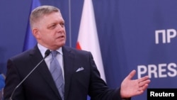 Фіцо сказав, що «Словаччина хоче залишатися конструктивною в блоці, але назвав резолюцію політичним інструментом із сильним посилом»