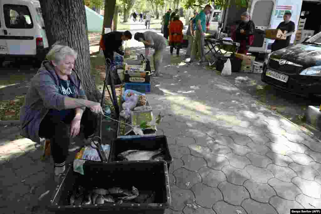 A street market in Pokrovsk on September 25. A Ukrainian analyst recently warned that if Kyiv were to lose Pokrovsk, "the entire front line will crumble." 