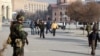 Солдаты покинут улицы Еревана, но оппозицию на площади пока не выпустят