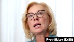 Як уточнила Денісова, на основі наданої адвокатами інформації, незабаром буде визначений список осіб, яким необхідне термінове медичне втручання незалежних лікарів