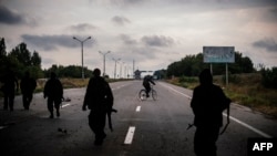 Один из командиров батальона «Восток» утверждает, что сейчас в Донецке с Северного Кавказа остаются только осетинские добровольцы: ранее в батальоне было двадцать семь чеченцев, но они уехали из Донецка через три дня