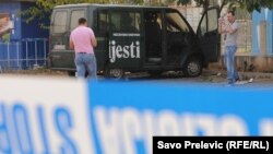 Nakon bombaškog napada na vozilo Vijesti, 2011.