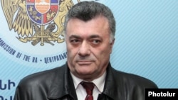 Armenia - Ruben Hakobian, deputy chairman of the opposition Heritage party, at the Central Election Commission in Yerevan, 22Mar2012.