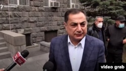 Armenia- Vahram Baghdasarian speaks to journalists after his release from custody, Yerevan, November 16, 2020